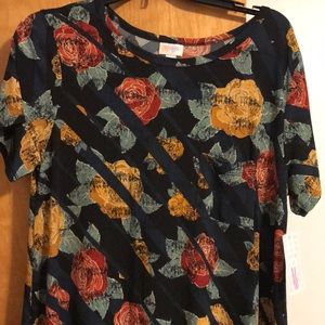 LuLaRoe- Carly
